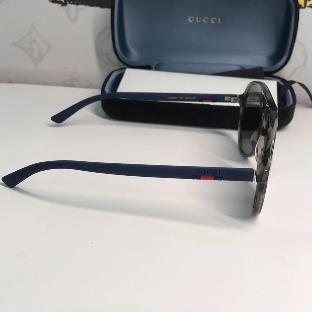 ✨ Authentic Gucci GG0423S 010 Sunglasses – Havana Blue Grey Frame ✨